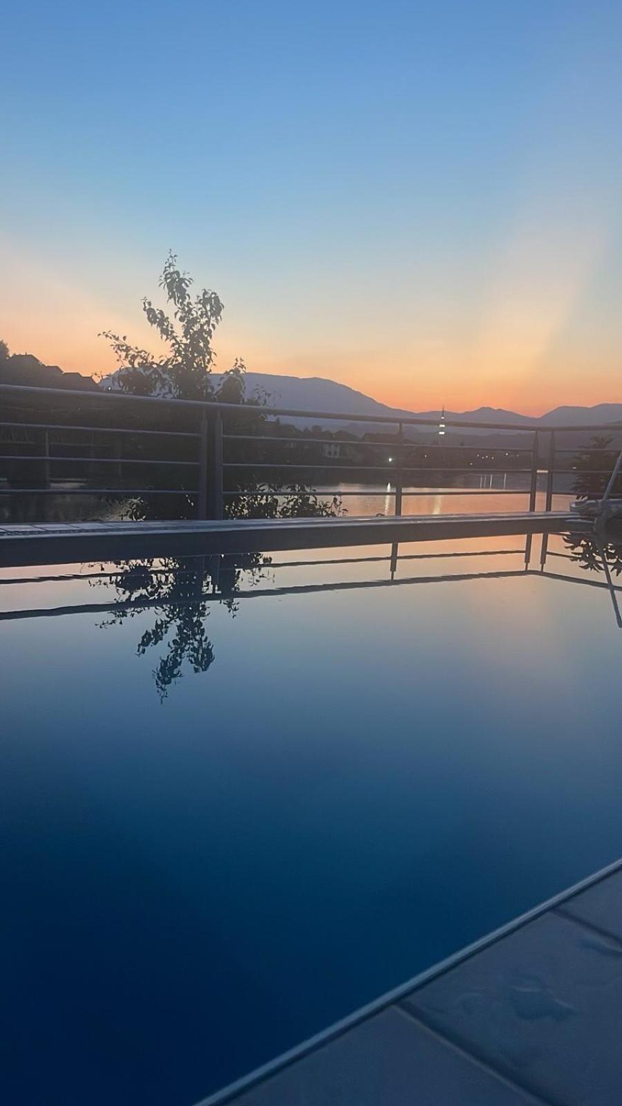 Sa Bazenom Lily Villa Konjic